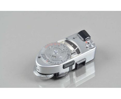 A Leica MR Light Meter,  meter responsive, G