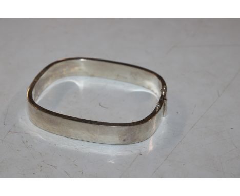 A Sterling silver square bangle approx. 17gms 
