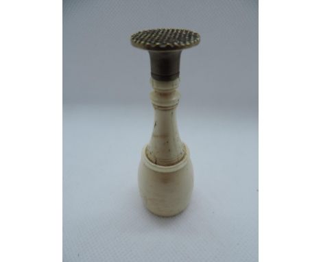 Ivory Spice Storage/Grinder - 7.5cm High 