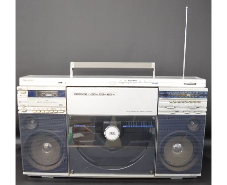 Sharp Both Sides Play Disc Stereo System VZ-2500 with 16cm Woofer 2-Way Speaker System