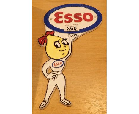 Cast iron Esso sign, 28 x 19 cm. P&amp;P Group 1 (£14+VAT for the first lot and £1+VAT for subsequent lots) 