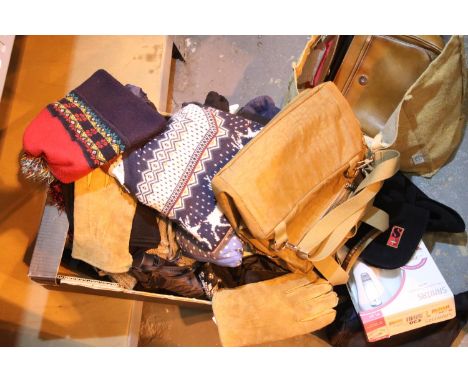 Mixed lot including Sanitas IPL hair remover, jumpers, bags, hats scarves, gloves, bedding etc. P&amp;P Group 2 (£18+VAT for 