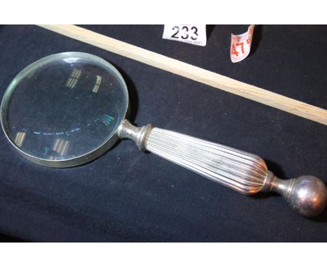 Large white metal handheld magnifying glass. P&amp;P Group 1 (£14+VAT for the first lot and £1+VAT for subsequent lots) 