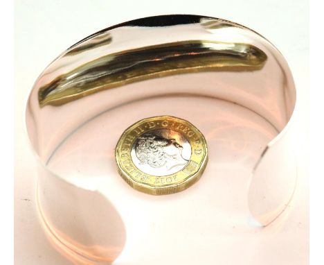 925 silver cuff bangle. P&amp;P Group 1 (£14+VAT for the first lot and £1+VAT for subsequent lots) 