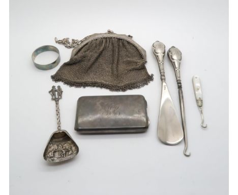 A silver and chain mesh purse, Chester import marks, 1921, a silver case/aide memorire, by Deakin &amp; Francis Ltd, Birmingh