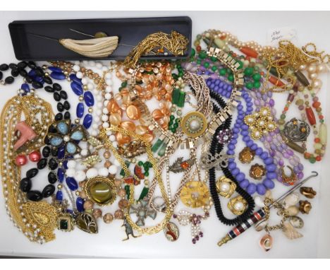A round retro brooch, items by Miracle and a collection of vintage costume jewellery Condition Report:Not available for this 