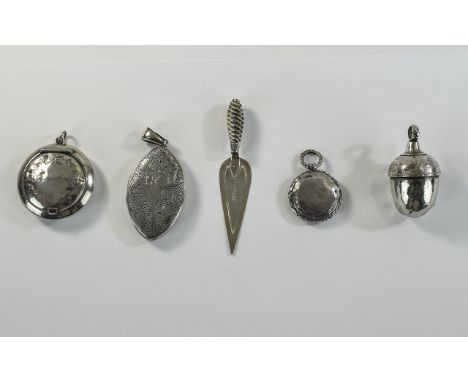 A Collection of Small Antique Silver Items ( 5 ) In Total. 4 Hallmarked, One Not. 1/ Silver Patch Box with Mirror, Hallmark L