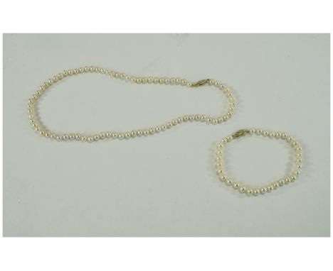 Cultured Pearl Single Strand Necklace, with matching bracelet. 9ct gold clasps.