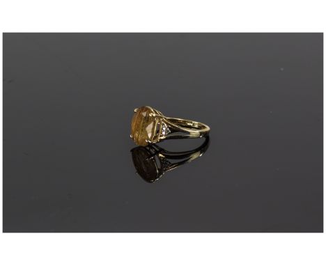 9ct Gold Gemset Ring fully hallmarked. Ring size K.