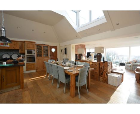 Stay in this stunning Abersoch Beach House - Enjoy a relaxing family holiday for a week on the beach. Four cosy bedrooms with