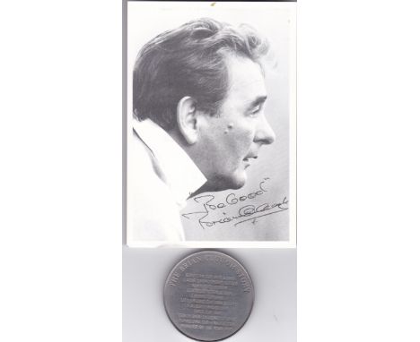 BRIAN CLOUGH / NOTTINGHAM FORST       A pewter medallion in a presentation box produced in 1993 to commemorate the achievemen