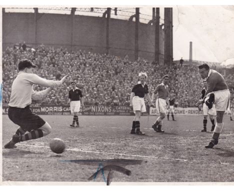 ABERDEEN   Press Photo Aberdeen v Raith Rovers at Pittodrie 23 Apr 1955, Paddy Buckley scoring the first goal for Aberdeen pa