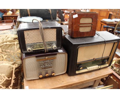 A GROUP OF VARIOUS VINTAGE RADIOS AND RECORD PLAYERS to include one by McMichael and another by Murphy etc