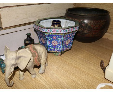 A collection of cloisonne, enamel and ceramics, etc.