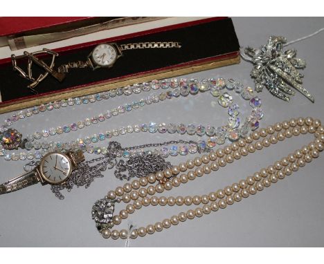 A 9ct gold-cased Accurist wristwatch, a Majex watch, Swarovski crystal bead necklace and sundry silver and costume jewellery