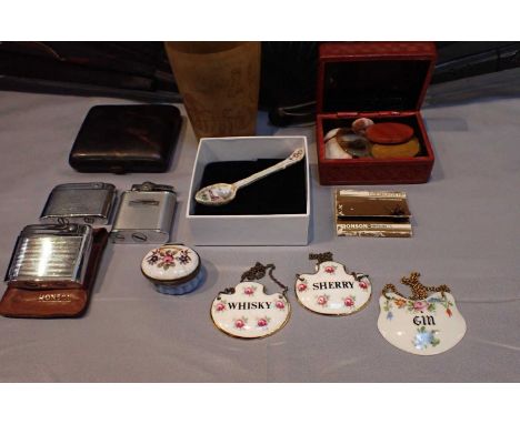 naively engraved with the York coach outside The Swan public house, with an enamel pill box; 'Love for Love', and a further c