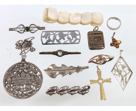   Posten Modeschmuck   dabei Golddoublé Jugendstil Brosche mit vierblättrigem Kleeblatt, 2 Broschen punziert Silber 800 und 8