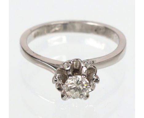   Brillant Solitär Ring - WG 585   punziert Weißgold 585 (14 Karat), ca. 3 Gramm, Ringkopf in gedrehter Krönchenform ausgefüh