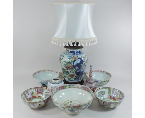 A collection of 18th century and later Chinese porcelain, to include a table lamp and shade