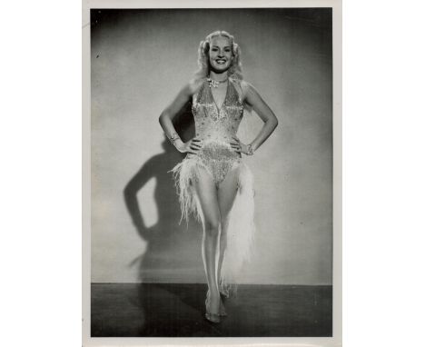 Betty Grable Original Vintage Press Photo Measuring 8x6 inches. Black and White. Good condition. Good condition. All autograp