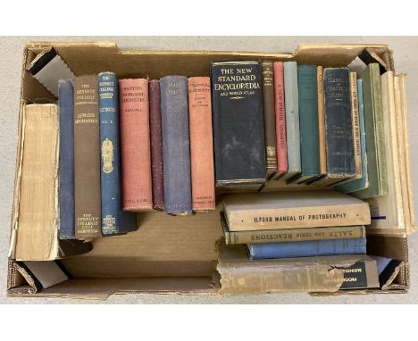A box of vintage scientific and study reference books. Relating to: Anatomy, Applied Mechanics, Chemistry, electricity and ph