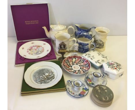 A box of mixed ceramics to include Aynsley and Spode.  
