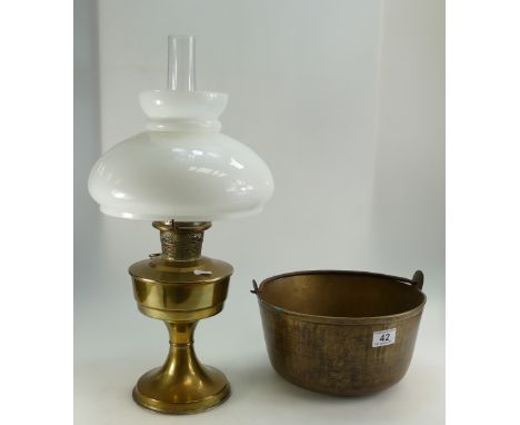 Large brass jam pan together with similar oil lamp. (2)