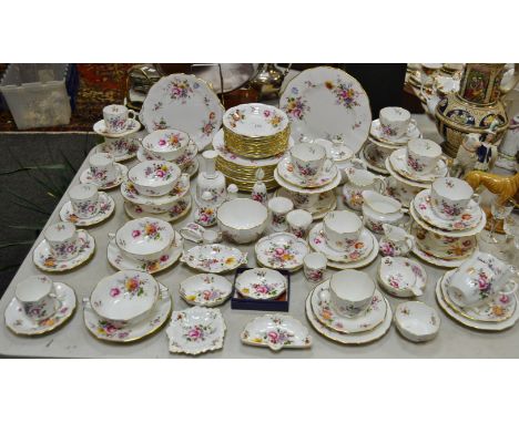 Royal Crown Derby Derby Posies pattern - various including bread & butter plate; teapot, cream jug, sugar bowl, pin trays, co