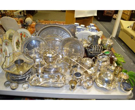 Silver Plated Ware - an Arts and Crafts muffin dish embossed with stylised Tulips, whiplash wavy  edge edge base; Fenton Bros