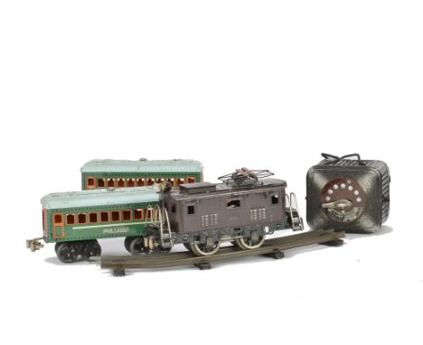 A Stronlite 0 Gauge 3-rail Electric Train Set, with 4-wheeled pantograph electric locomotive in brown/black, 2 Pullman cars i
