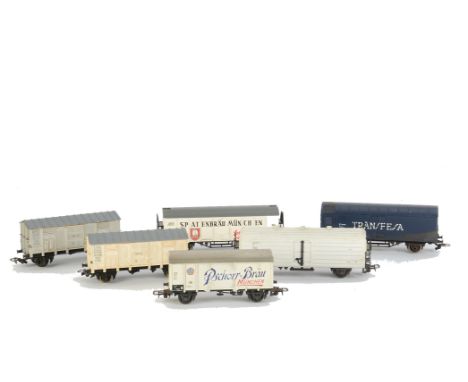 Pocher H0 Gauge Rolling Stock, unboxed, Pschorr Brau Van, White (1) and Silver (1) Vans, Spatenbrau Munchen Van and blue Tran