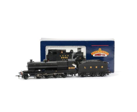 Bachmann 00 Gauge LNER Steam Locomotives and Tenders, 31-003 Robinson 04 6190 LNER black and 31-057 J72 Tank LNER plain black