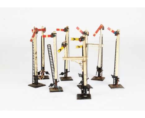 Bassett-Lowke 0 Gauge Signals, comprising 5 single, one double-arm and two bracket signals, mostly G (8)