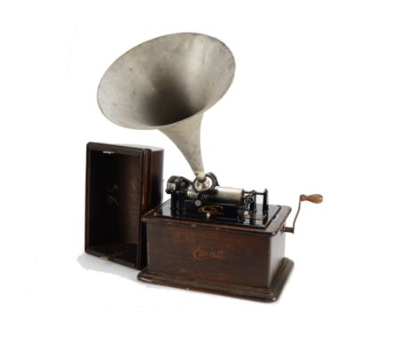Phonograph: An Edison Standard, Model B No. 542108, with C reproducer, Combination gears and aluminium horn 