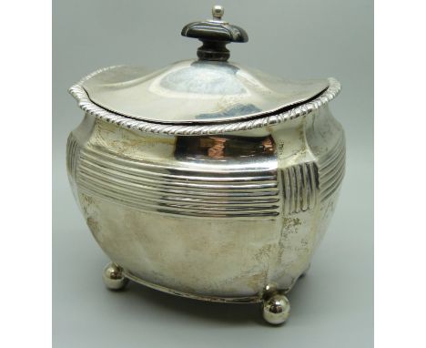 A Victorian silver tea caddy, London 1896, 213g 