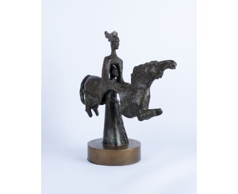 Estruga, Oscar (geb. Barcelona 1933, spanischer Bildhauer),"La amazona", Bronze, bezeichnet und nummeriert Estruga 17/50, 38 