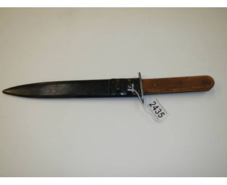 An old dagger with scabbard stamped 'R' in blade, blade length 20.5 cm.