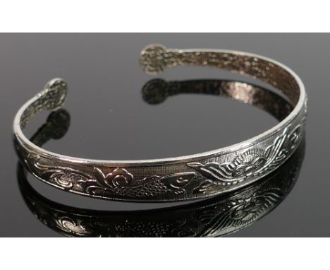 Ornate Silver bangle, 17g: