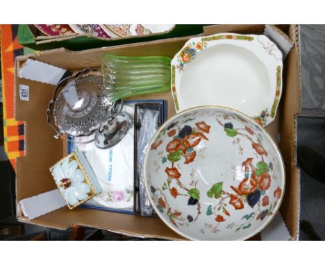 A mixed collection of items to include: Royal Worcester boxed cake stand, large Royal Cauldon fruit bowl, chrome 3 tier foldi