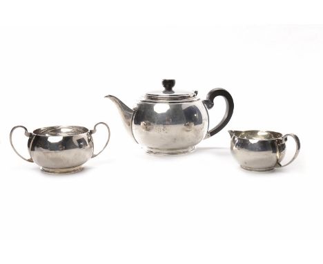 GEORGE VI SILVER TEA SERVICEmaker William Suckling Ltd, Birmingham, 1937/38, marks on teapot indistinct (possibly Birmingham 