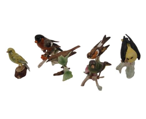 A collection of Goebel birds, to include a golden oriole, finches, canary, etc. (6)