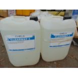 2x Unissued 25L Drums of Chela Clearway 3 De-icer
