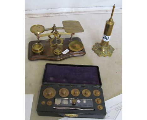 A set of postal scales, another scale and Bakelite box with sides