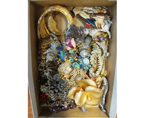 A Vintage enamel brooch two birds sitting on a branch, various other vintage animal brooches and other brooches