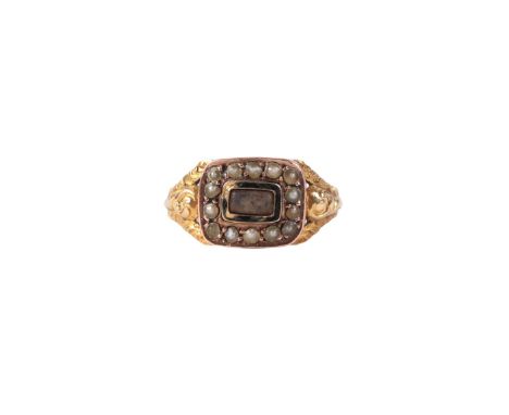 A Georgian 18ct gold seed pearl and enamel mourning ring, approx UK size N, 3.2g.