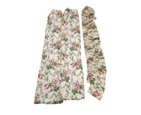 A pair of Lee Jofa Rosebank interlined curtains and matching pelmet, approx 175cms bottom hem width, 205cms drop.