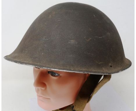 British Post War steel helmet MKIII, with liner. P&amp;P Group 2 (£18+VAT for the first lot and £3+VAT for subsequent lots) 