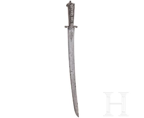 Jagdplaute, Frankreich, um 1780  Leicht gekrümmte Klinge à la Montmorency mit zweischneidigem Ort mit angedeuteter Hechtspitz