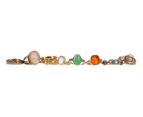 GROUP OF TEN VICTORIAN AND LATER RINGS,including cameo, jade and pearl examples, including one marked for nine carat gold, 1.