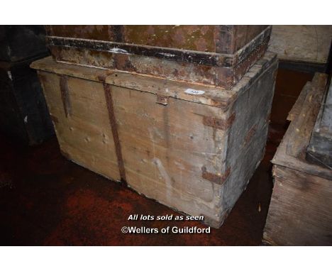 VICTORIAN PINE TRUNK